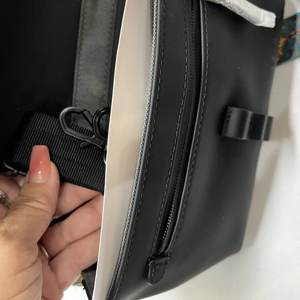 Gaston Luga  Nikon Crossbody Camera Case Bag Black Adjustable Strap Strap Travel